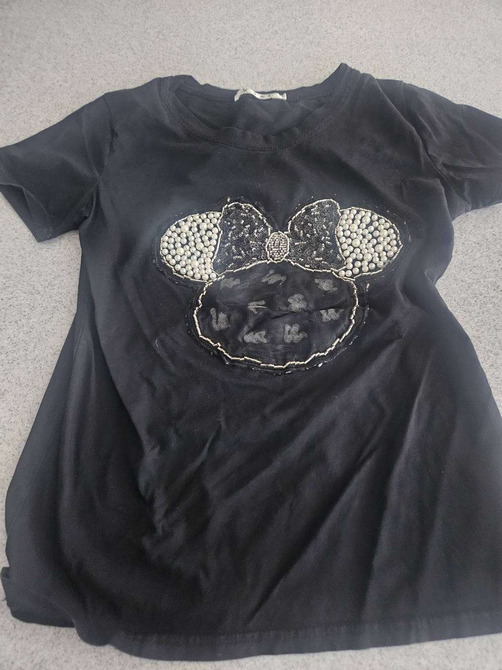 Disney Black Short Sleeve Minnie Pearl Accent Tee